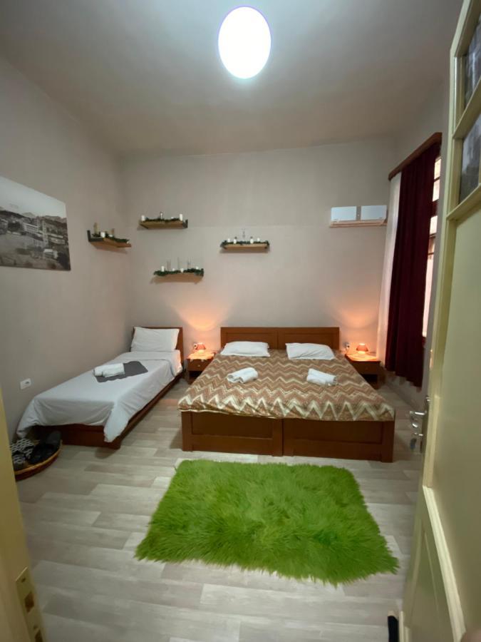 Korca City Rooms Buitenkant foto